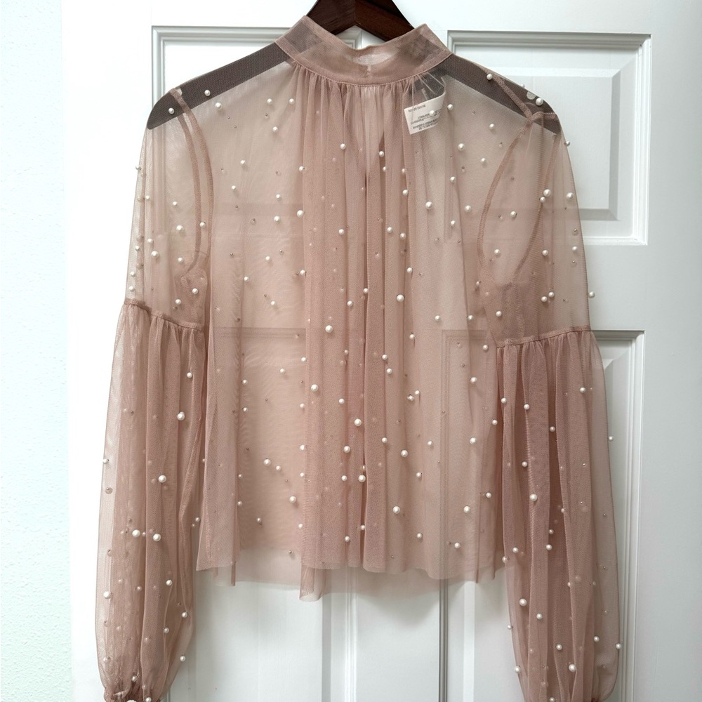 Pearl mesh top
